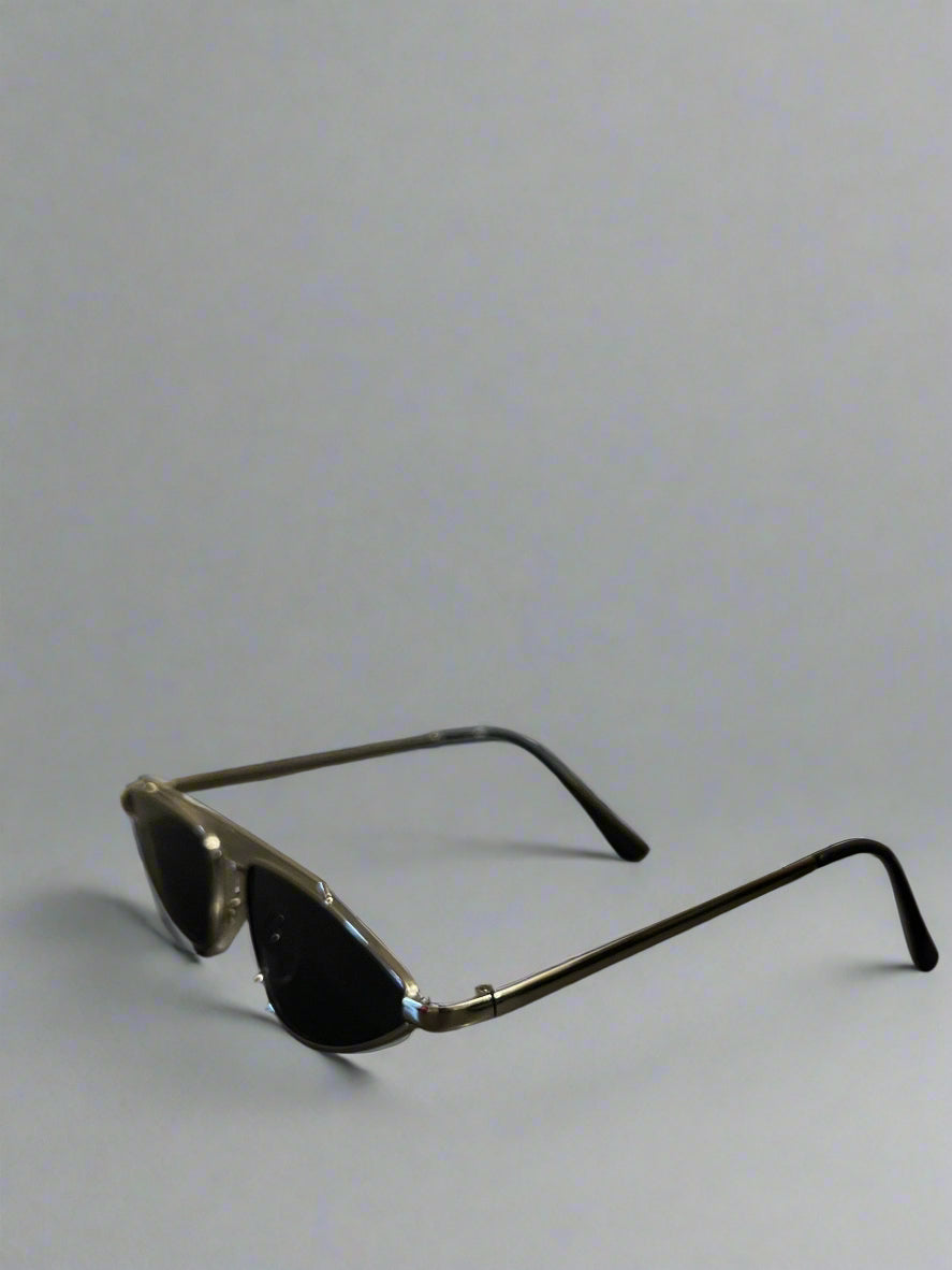 AURA AEROPLANE SUNSHADES